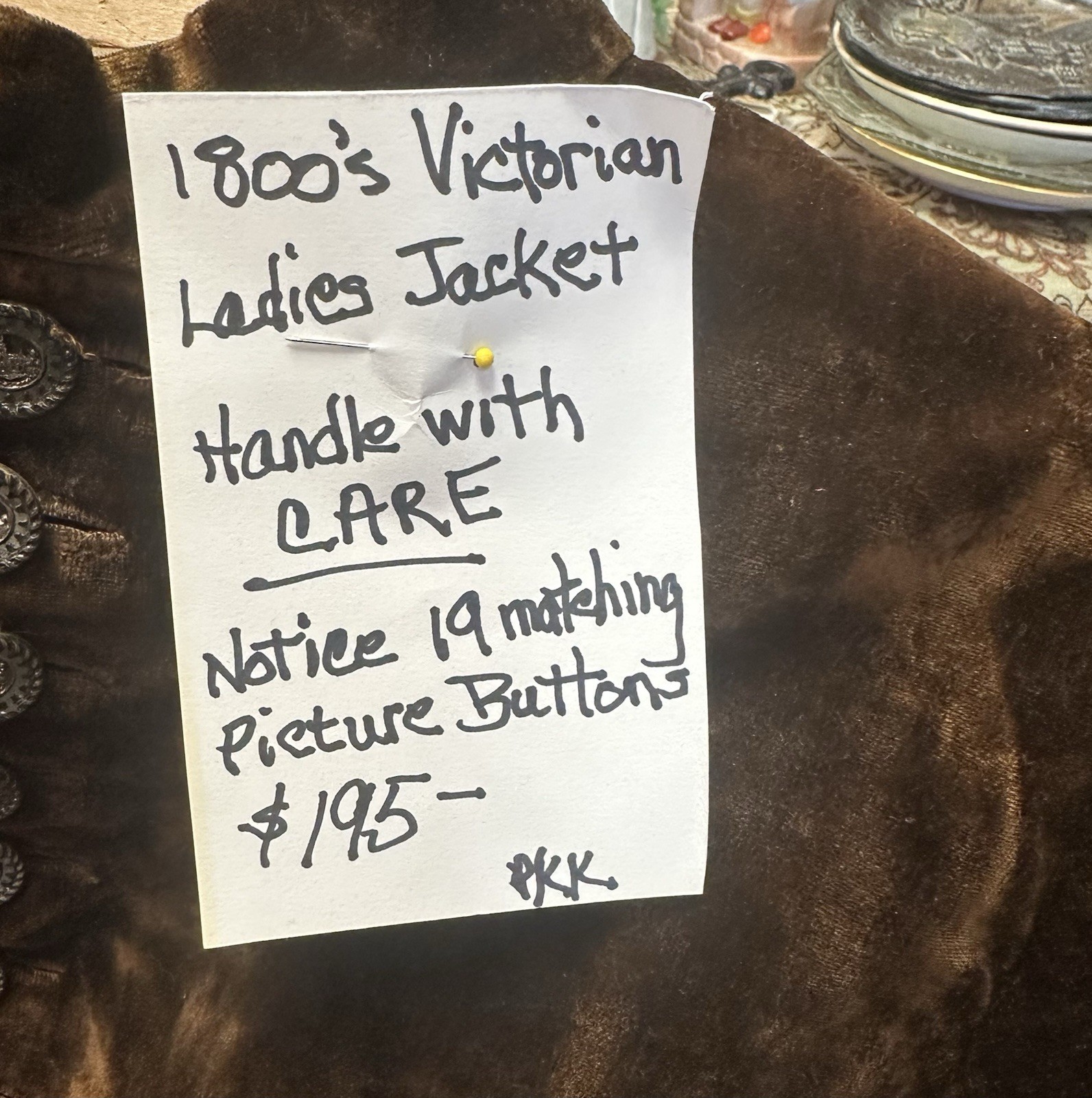 1800 Victorian Ladies Jacket With Picture Buttons ￼