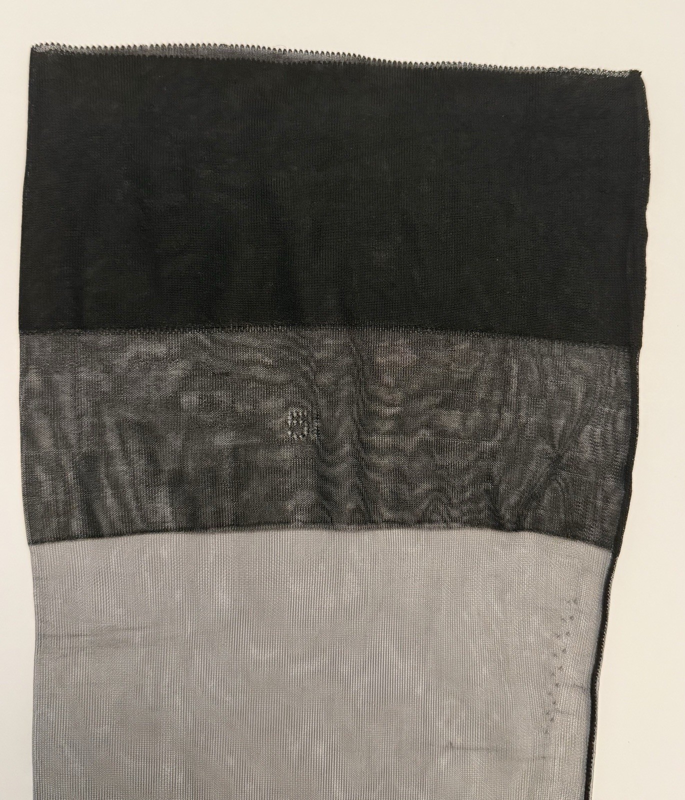 Vintage Seamed Flat Knit Stockings With Design On The Ankle 15 Denier 33 Inches