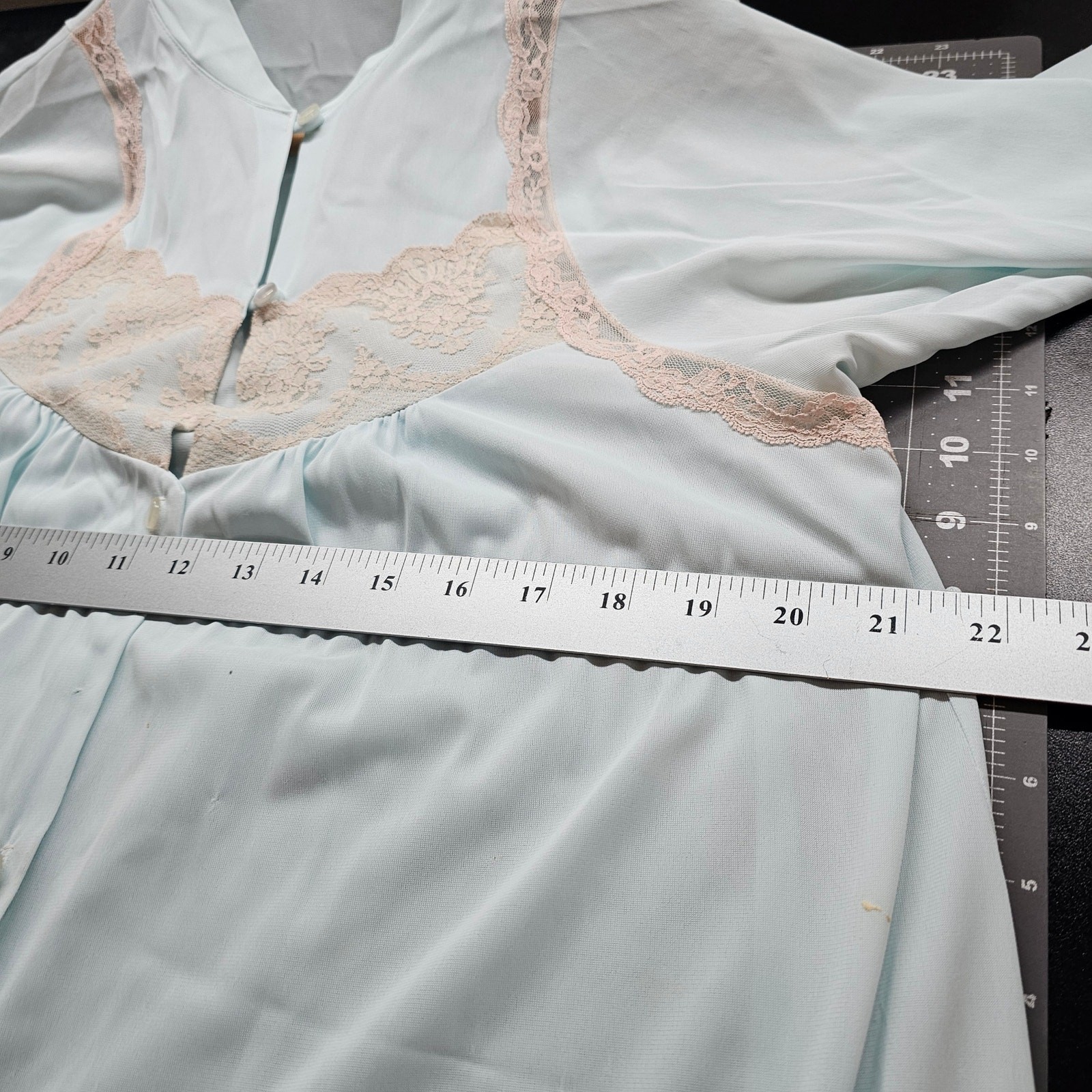 Vintage Lace Robe Womens Size Large 80s Pastel Blue Satin Cottage Romantic Retro