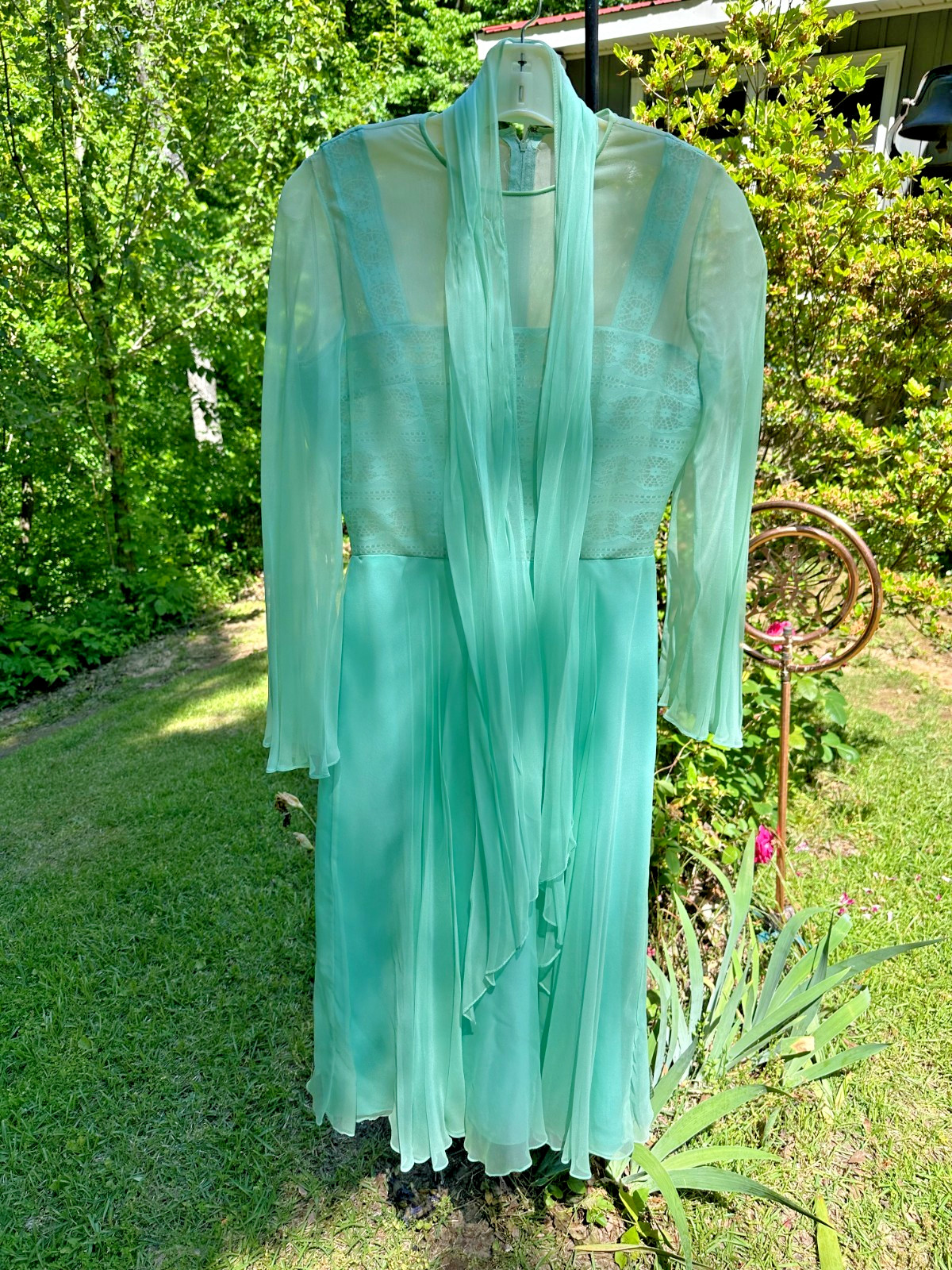 VTG Mardi Gras 1950s Hostess Mint Green Chiffon Formal Dress, Flowy