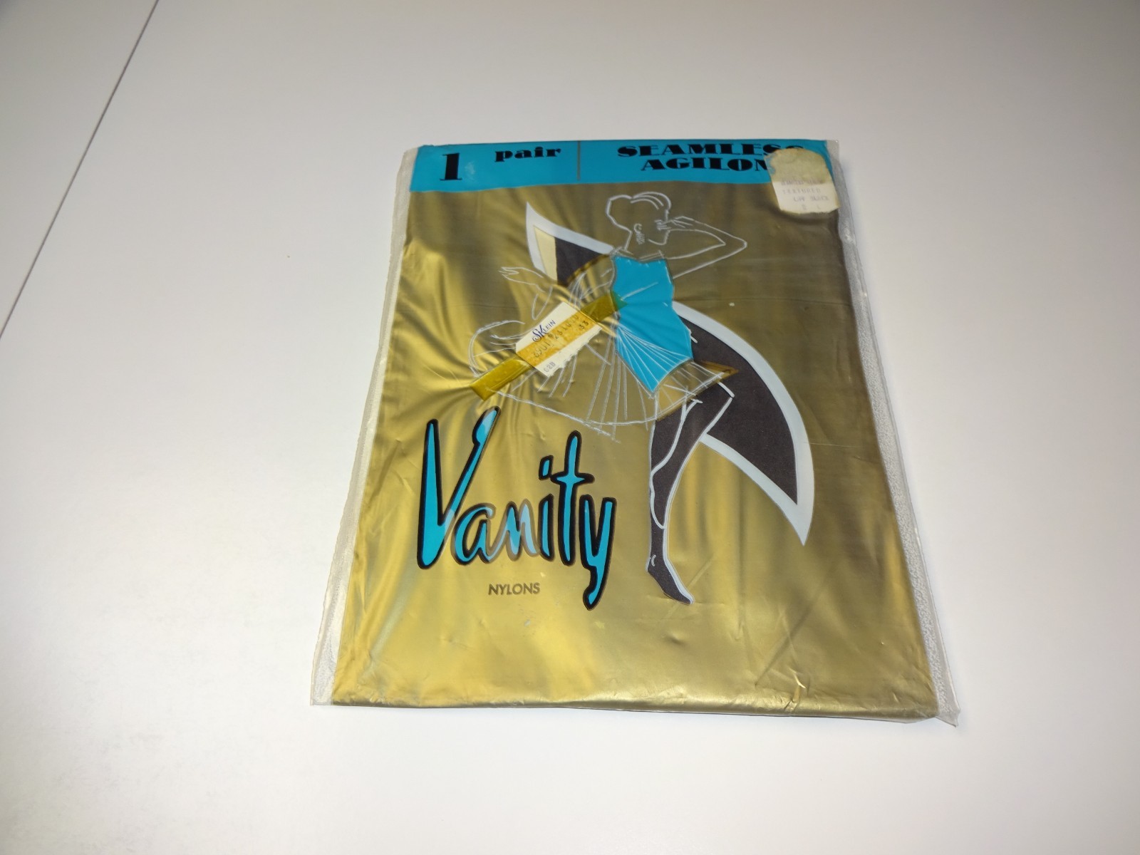 Vintage Vanity Seamless Textured Nylons Size Large Off Black