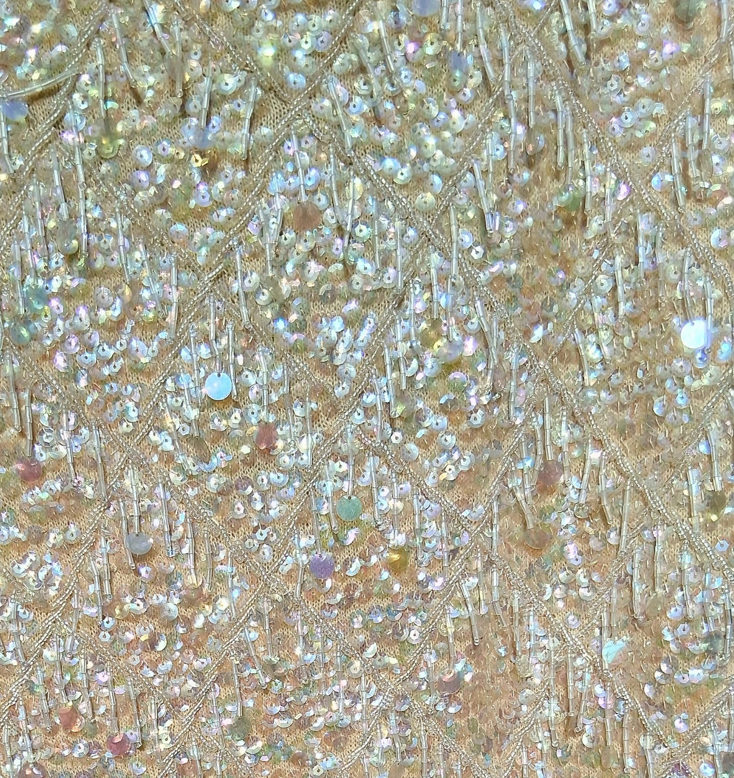 Vintage Womens Ivory Iridescent Sequin Beaded Knit Tank Top Hand Made HONG KONG
