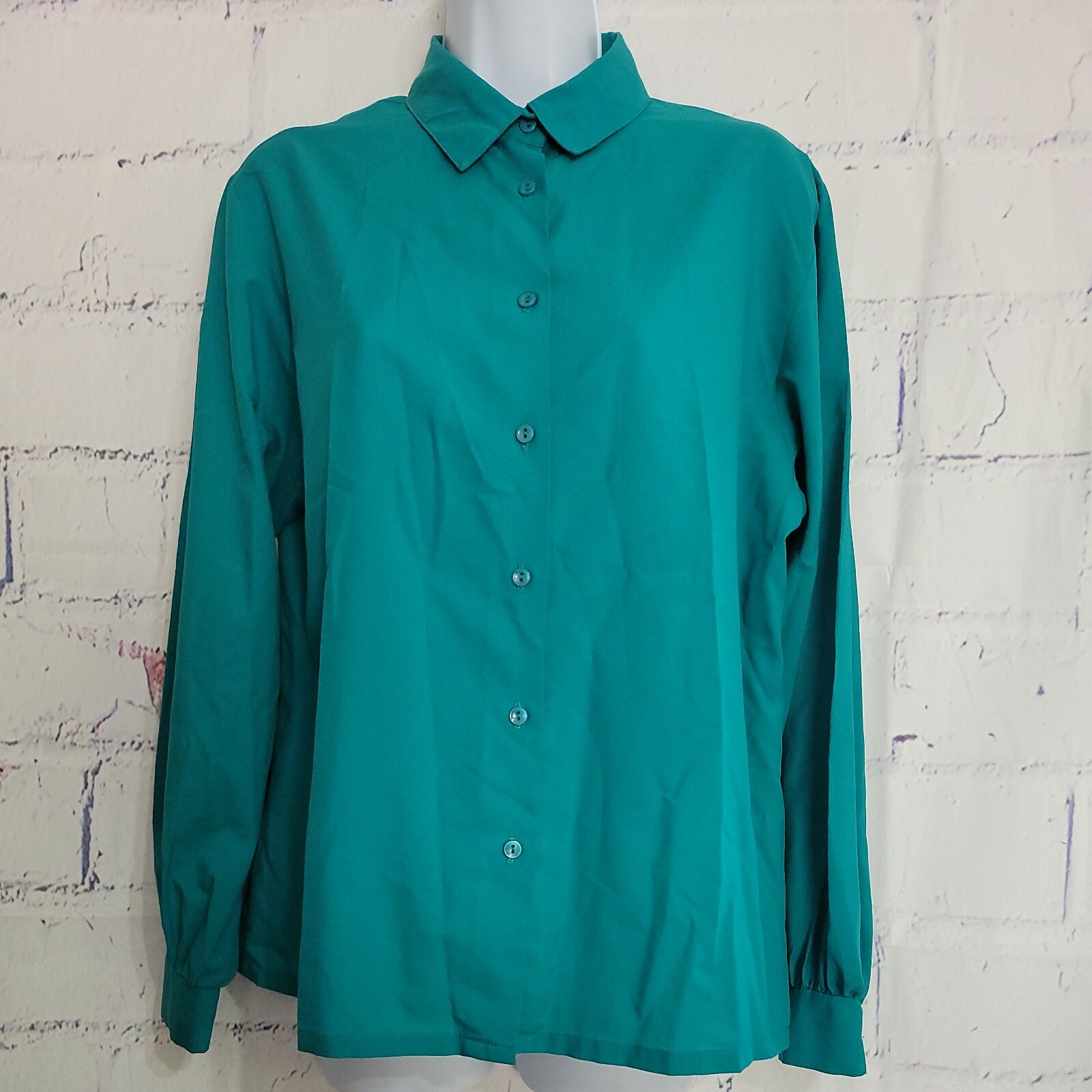 Vintage 1970&rsquo;s Judy Bond Green Button Blouse size 12 Long Sleeve Point Collar