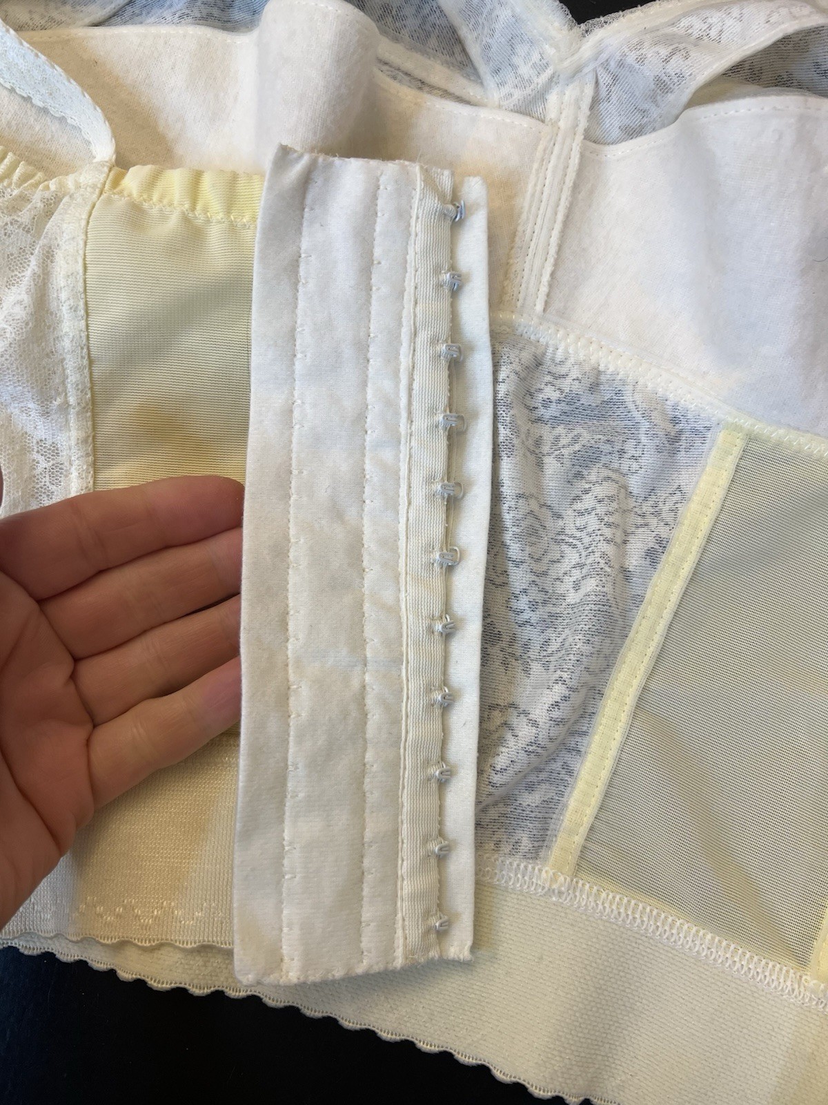 Vintage Faynor Bra Norvell 70s? Cream Lace Corset Bra 38DD Boudoir Lingerie