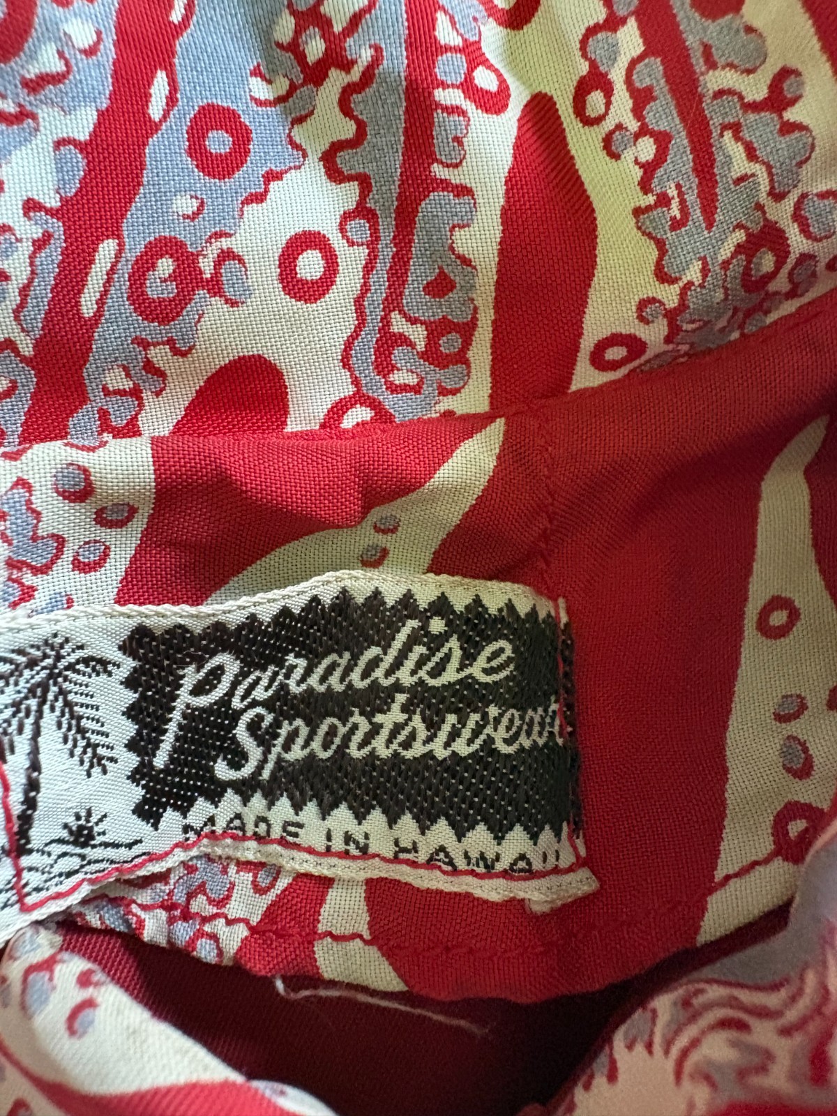 Vintage 1940s Red Tropical Print Rayon Hawaiian Pake Muu Dress Tiki Party Via S