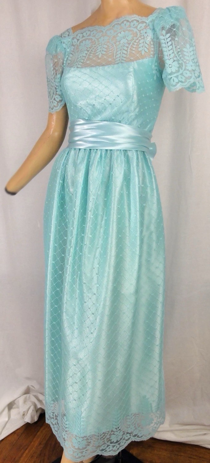 Womens 5/6 Dress 70&rsquo;s Vintage ILGWA Aqua Satin Lace Prom Formal Brides Maid Prom