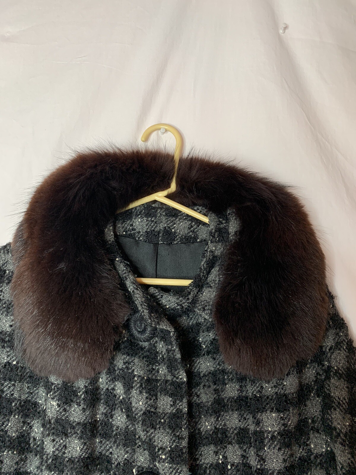 vintage 50s/60s long heavy coat, faux fur collar, no size tag see measurements