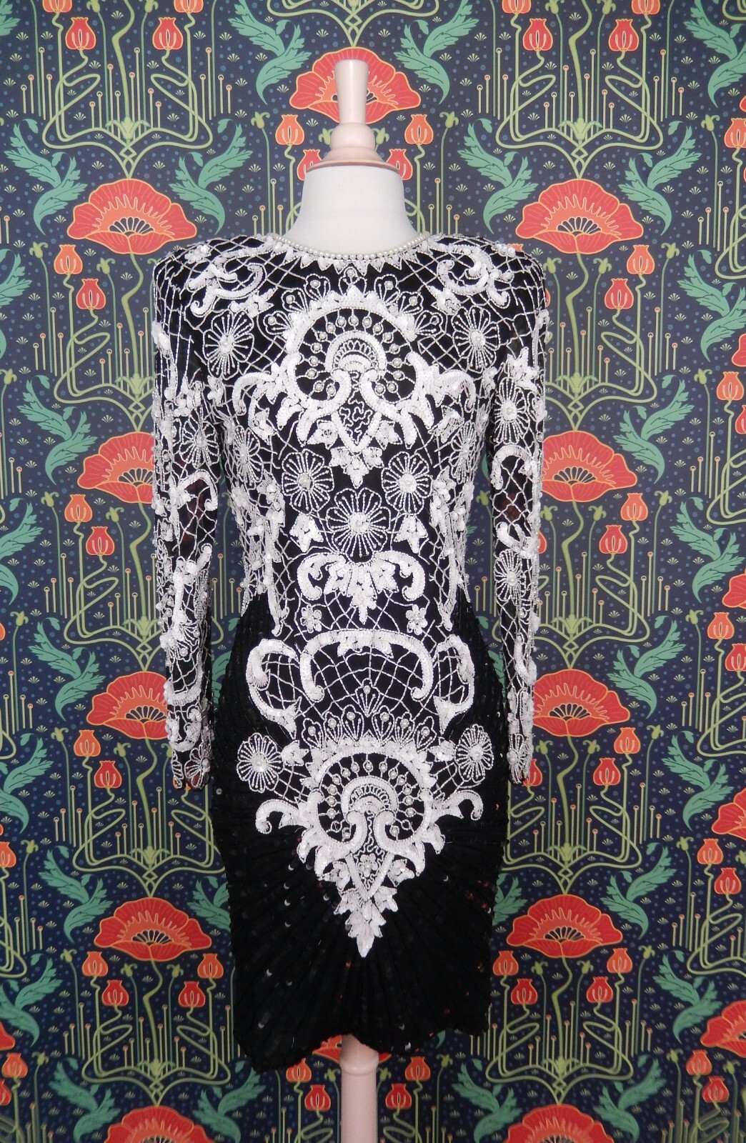 Vintage 80&rsquo;s Dallas Dynasty Dress Beaded Sequin Silk White Black Baroque Party S