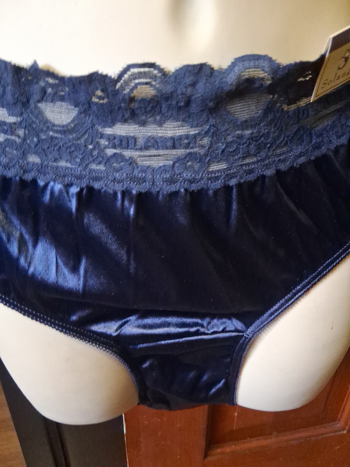 Vintage Solange SECOND SKIN Satin Full Brief Granny Panties, Sz 14/16, New
