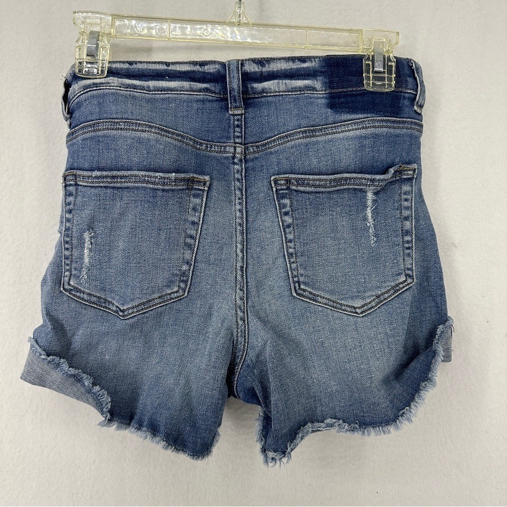 Forever 21 High Waisted Distressed Jean Shorts Womans 27 Medium Wash