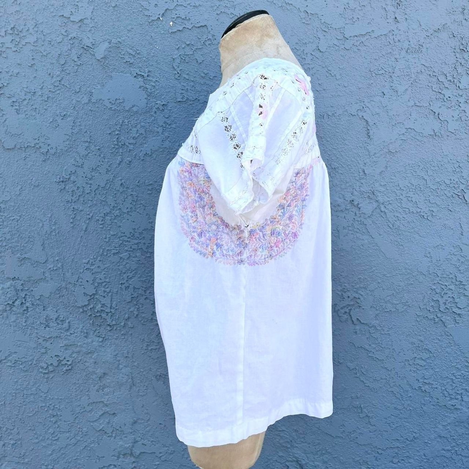 White Oaxacan Blouse Medium Cotton Mexican Embroidered top