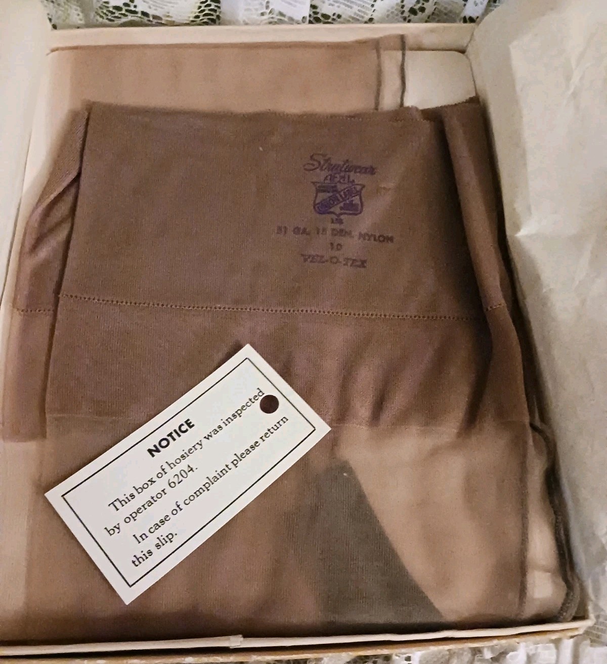 VINTAGE Pair STRUTWEAR VEL-O-TEX STOCKINGS SZ 10 +279 HAZY TAUPE 51 GA 15 DEN