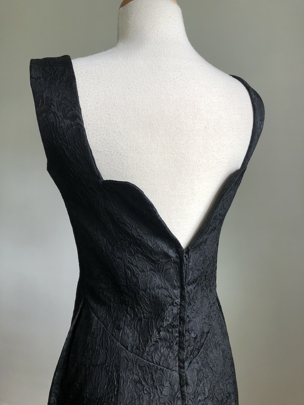 STUNNING VTG 60s VOGUE Couturier Design Black Brocade Sheath Handmade Dress XS/S