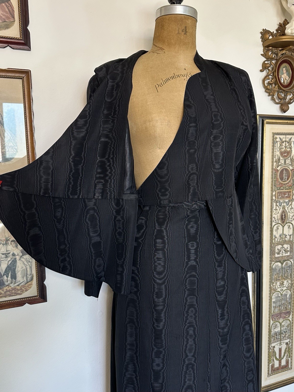 1940s Gothic Noir Glamour Moiré Suit Plus Size 32 + Waist