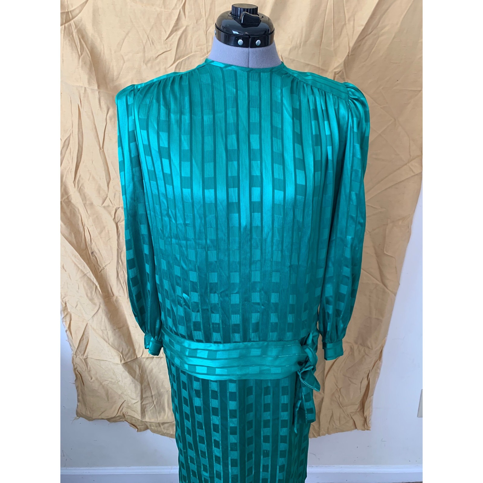 Vintage 80s Emerald Green Metallic Dropwaist Dress Size 8