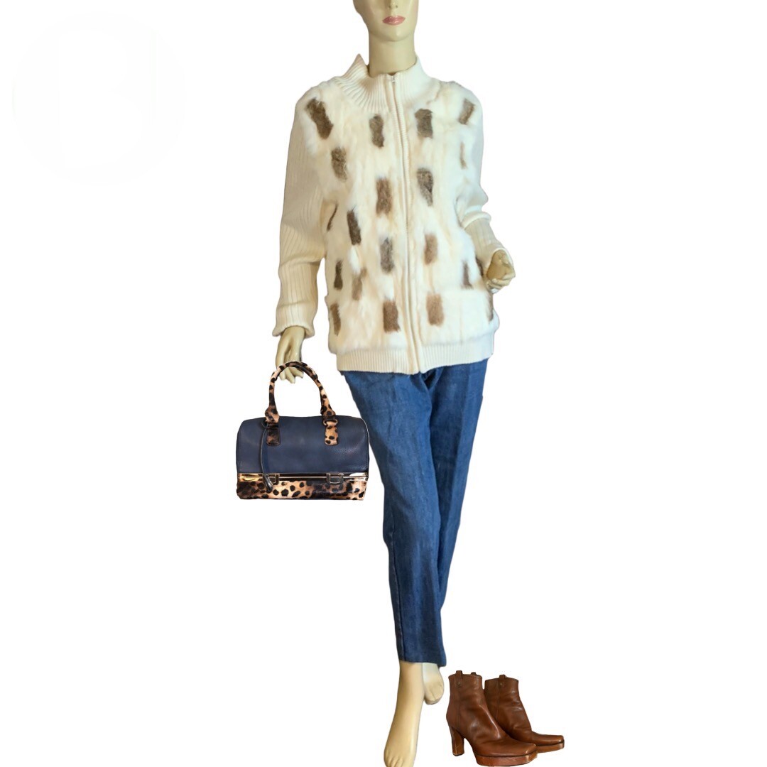 VINTAGE CIRCA 1990&rsquo;S ROCHELLE CREAM KNIT & RABBIT FUR ZIPPER FRONT SWEATER SZ LG
