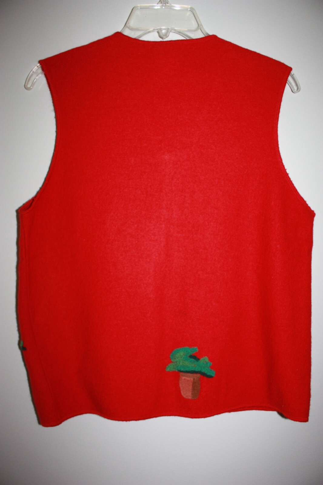 Vtg Susan Bristol Wool Sweater Vest SZ Petite M Embroidered Topiaries EUC zipper