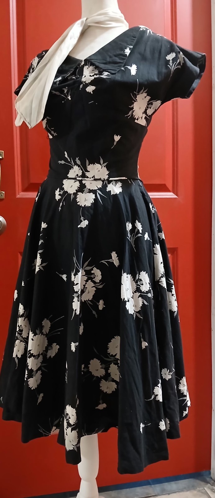 VTG 1950s Ann Marsh NY Fit To Flare Cotton Floral Scarf Neckline Day Dress XS