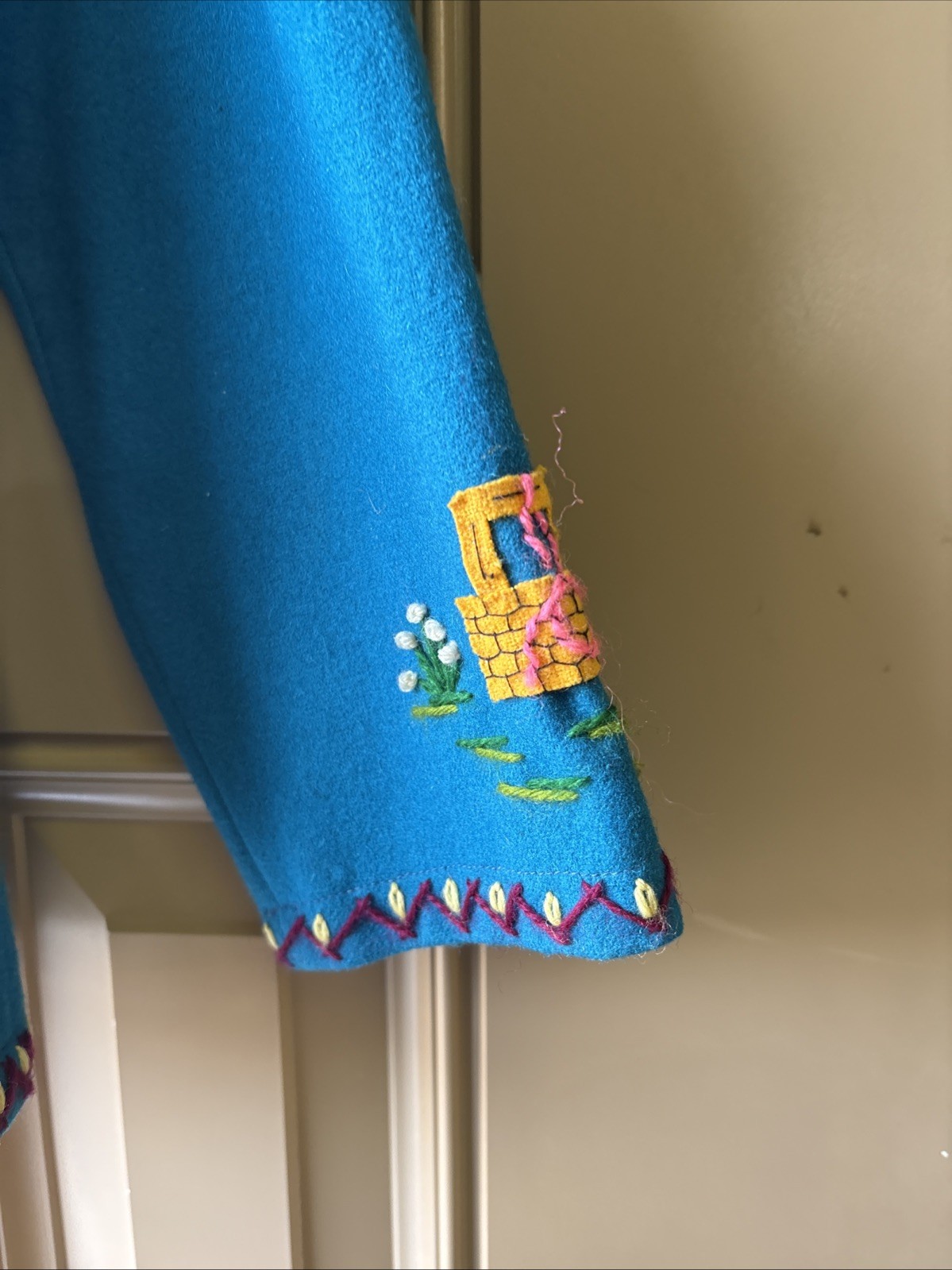 Vintage Berty 1940s-50s Embroidered Mexican Souvenir Jacket Beautiful Colors 12