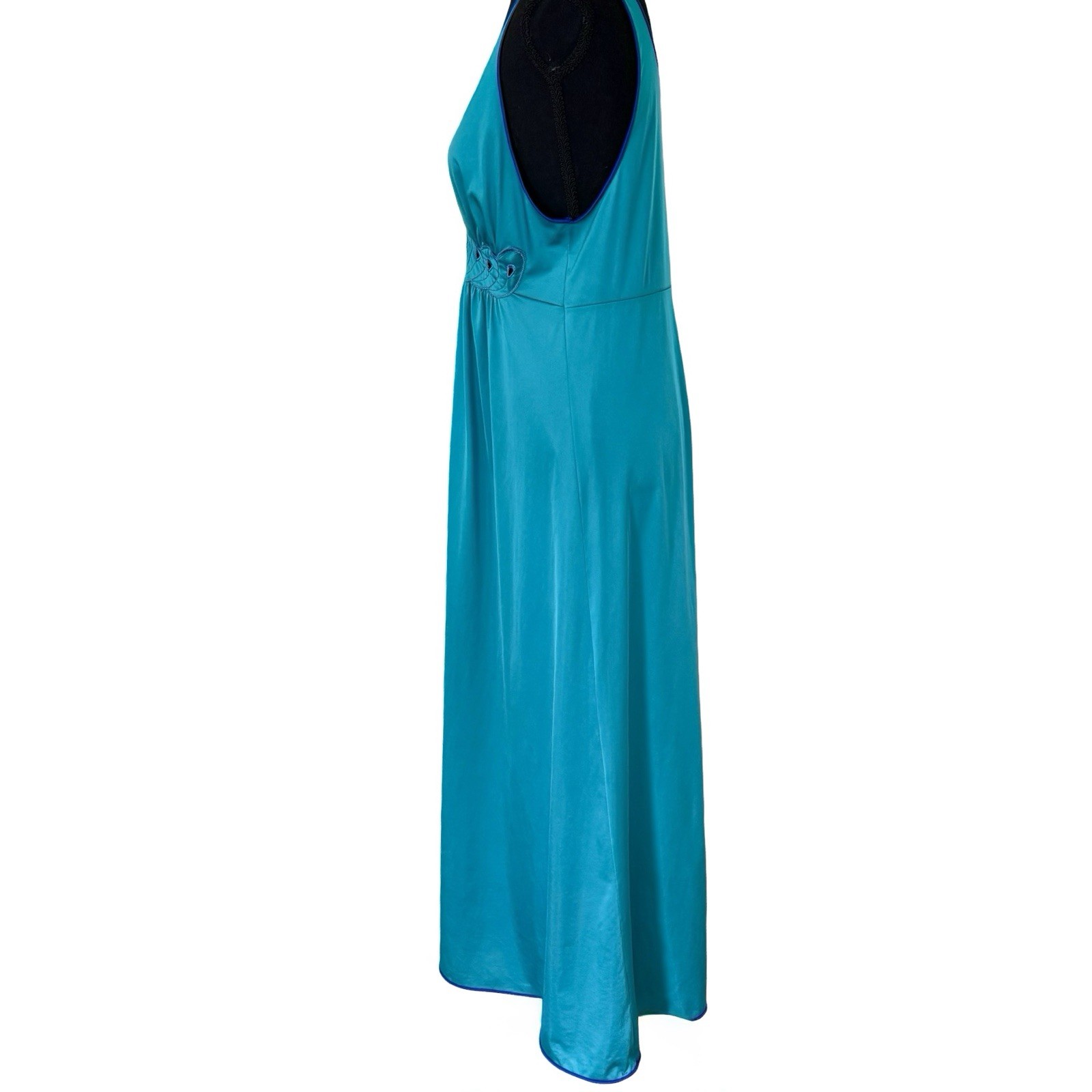 Vintage 70s Shadow Line Turquoise & Purple Embroidered Peacock Nightgown – Small