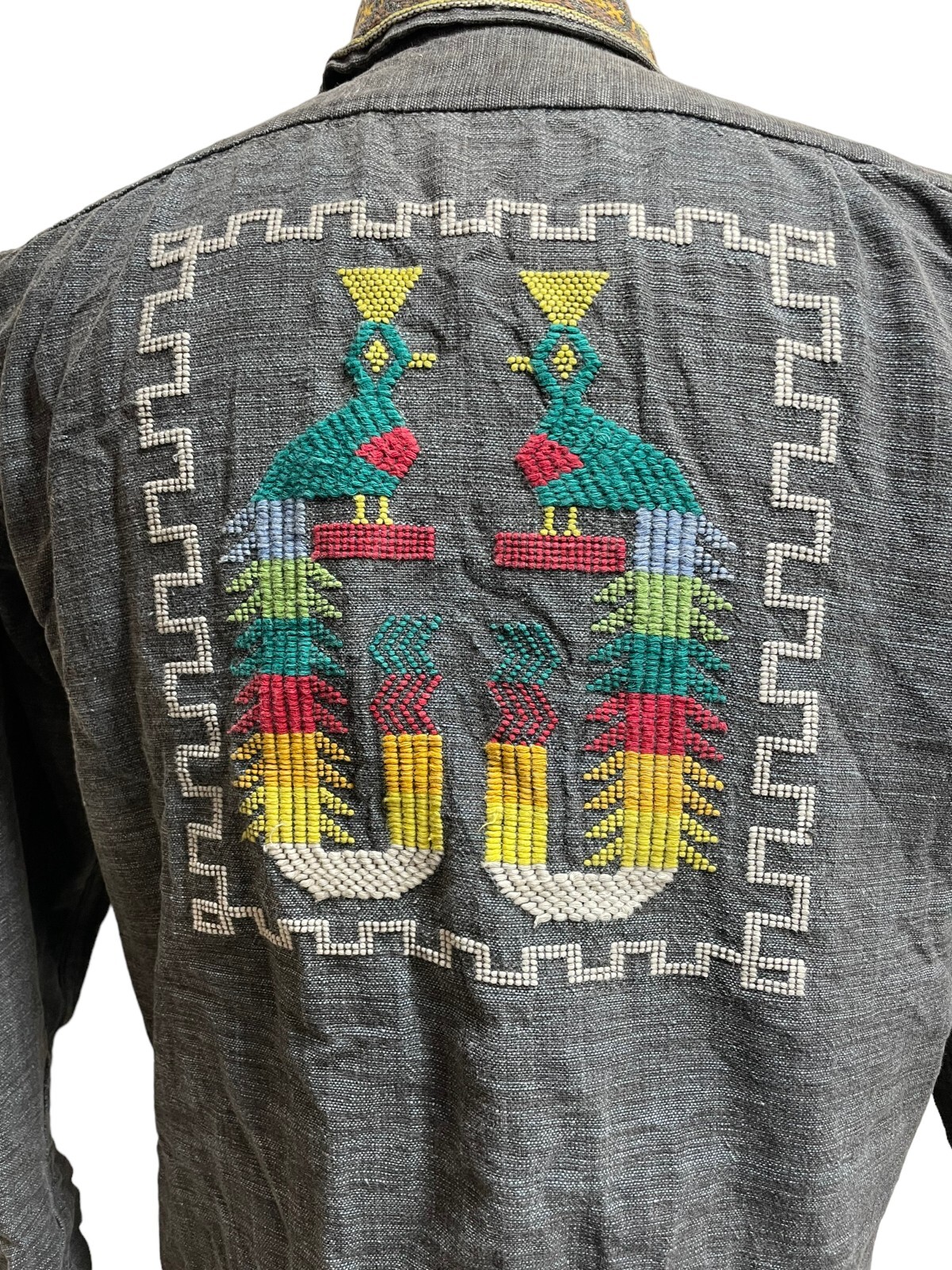 Vintage Chambray Denim Shirt Jacket Embroidered BIRDS Pockets Button Down