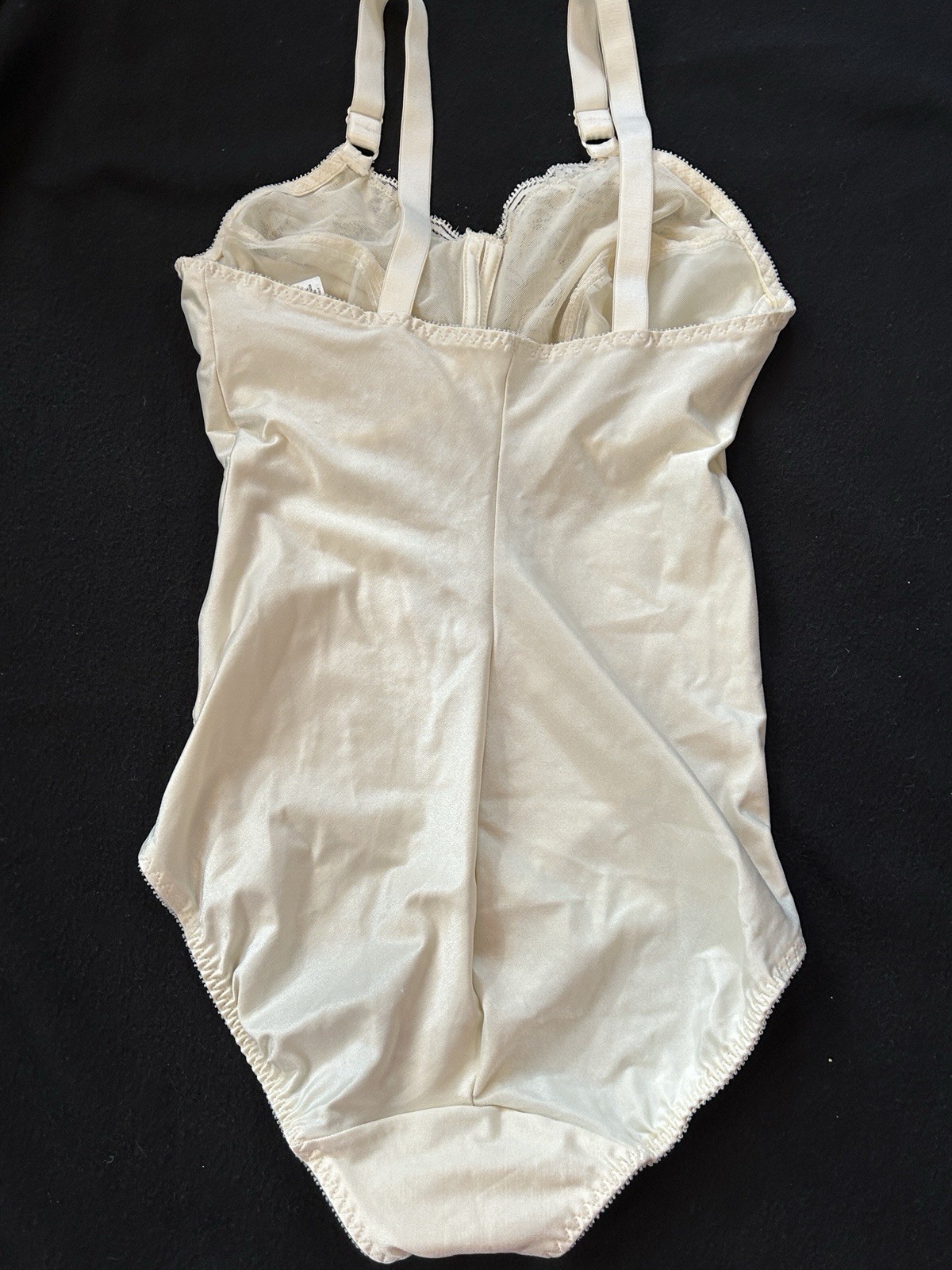 Vtg CROWN-ETTE 7917 Satin Lace Underwire Teddy Bodysuit Shapewear 38B Ivory