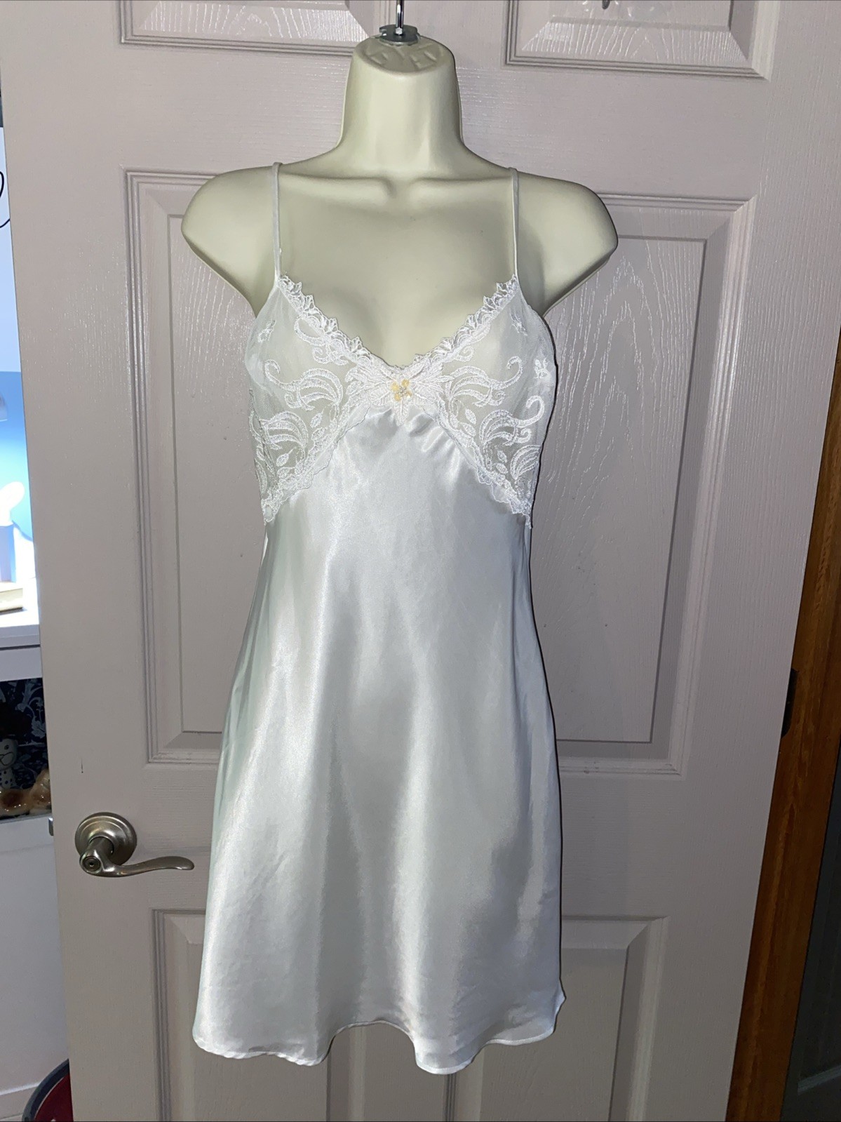 Vintage Val Mode Size S Ivory Polyester Satin With Lace
