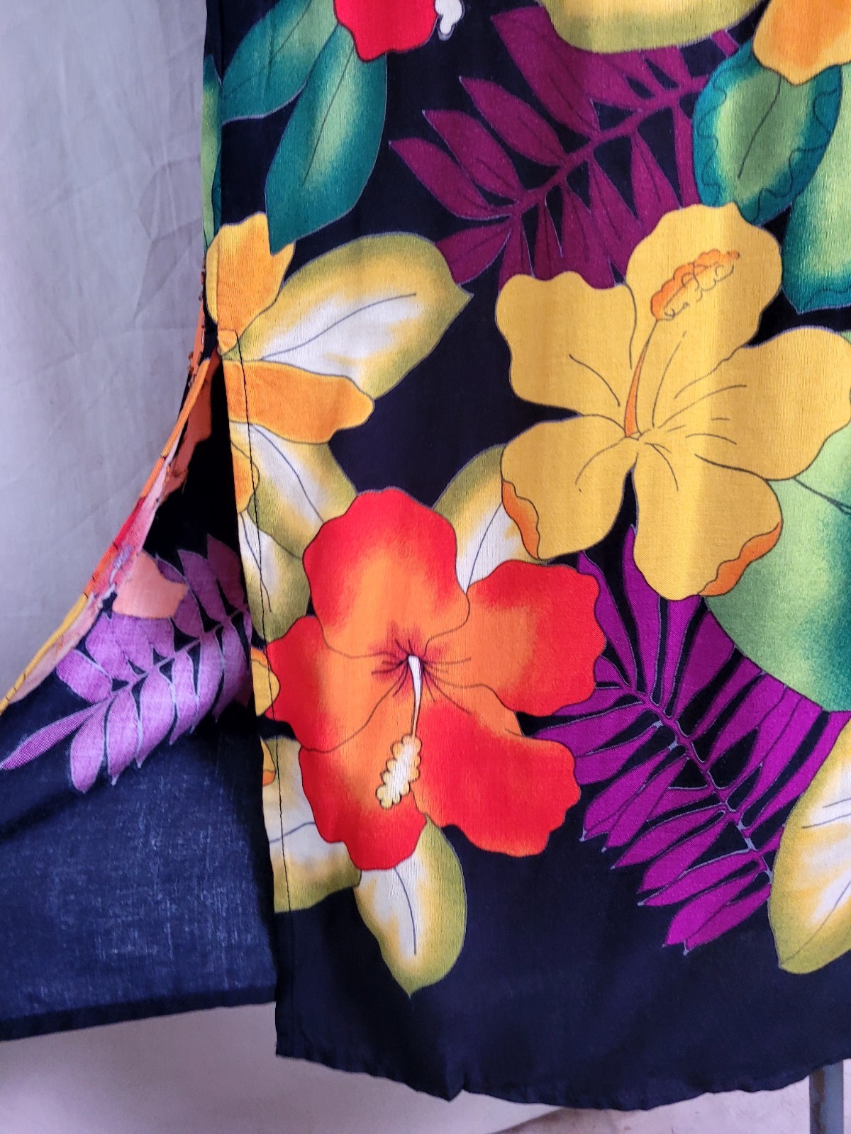 Vintage 80s 90s Black Floral Bright Hawaii Midi Dress Tie Back Shift M/L Beaded