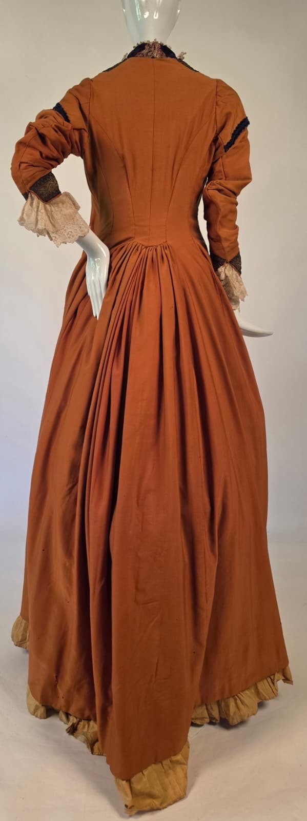 VICTORIAN 19TH C BUSTLE DRESS W VELVET BROCADE LACE TRIMMED FRONT PANEL + TRAIN