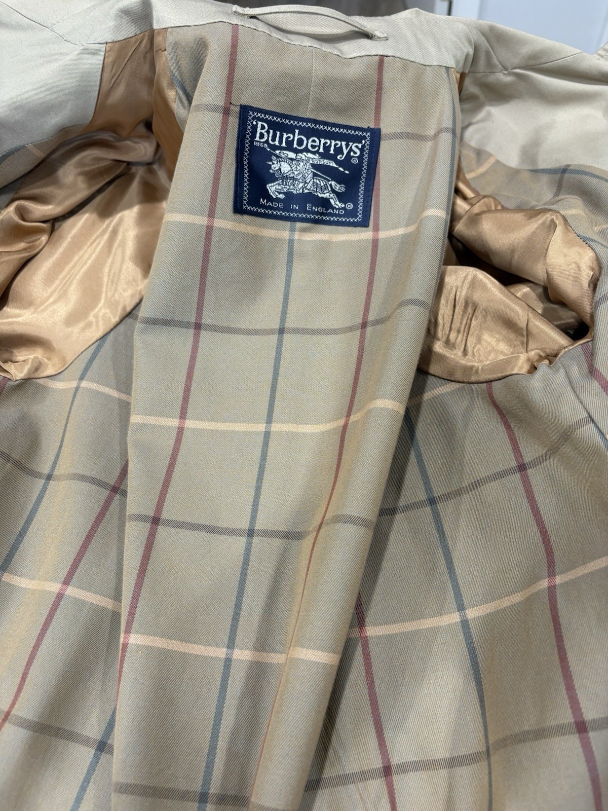 Vintage Burberrys Raincoat Trench Coat Khaki Ladies Size 10 Long