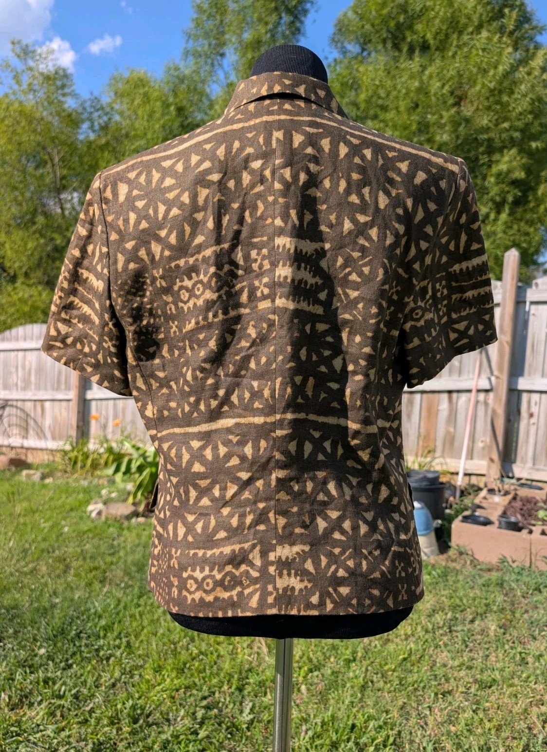 LIZ CLAIBORNE LINEN TRIBAL BLAZER SZ 10 VINTAGE SHORT SLEEVE SHOULDER PADS LINED