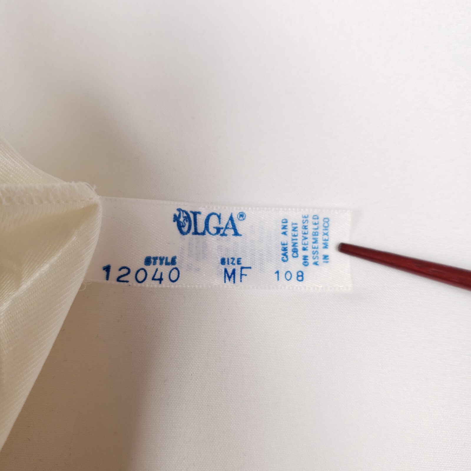 Vintage Olga Half-Slip Medium 25&Prime; in Beige Lace Trim 100% Nylon Tags Attached!