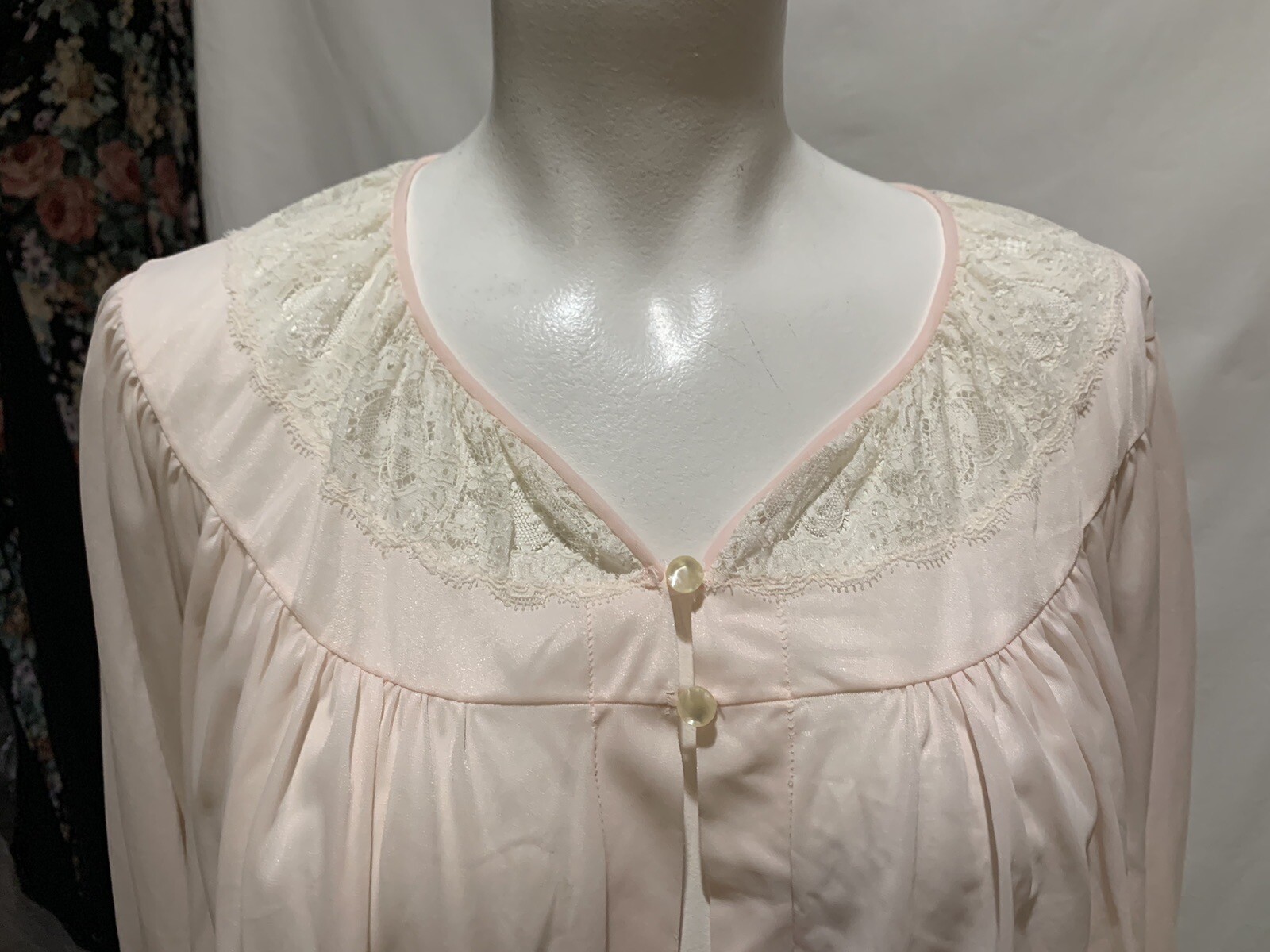 ❤️Vintage Bed Jacket M/L Pink Nylon Chiffon & Lace Mid Century 50s