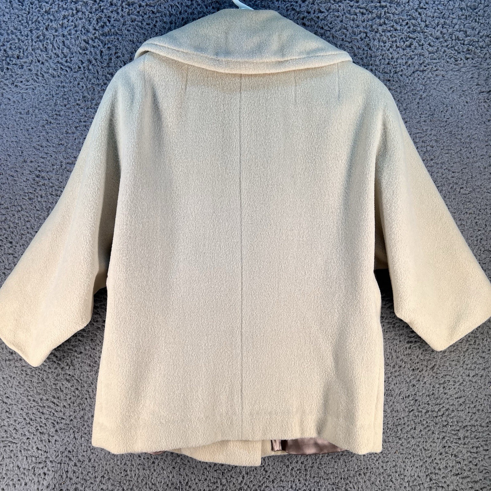Vtg STROOCK Coat Womens Medium Cashmere Blend Beige Quiet Luxury Mob Wife Classy