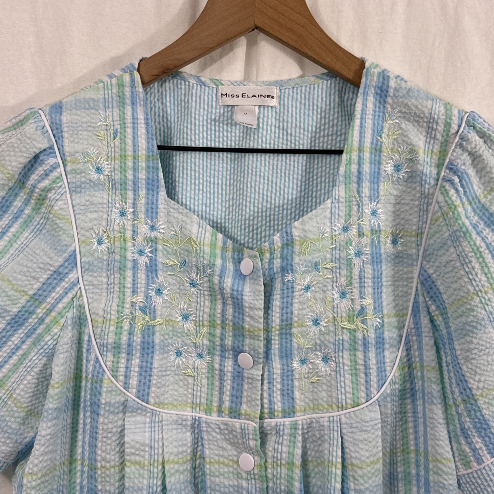 Vintage Miss Elaine Woman’s Nightgown M White Waffle Snap Dress Floral Detail