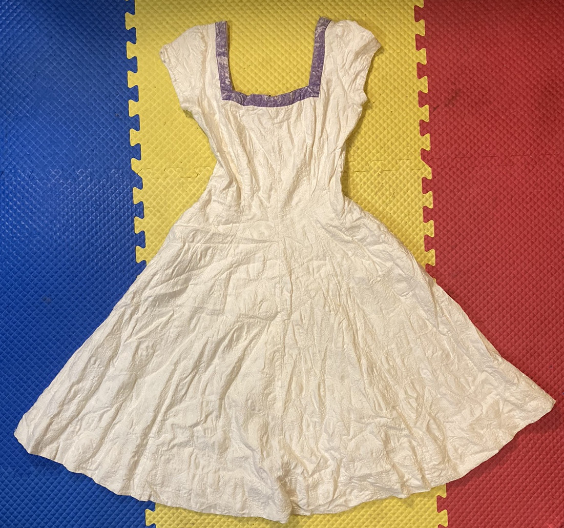 Vintage Jerry Gilden 1950s White Embroidered Linen Spectator Swing Dress USA