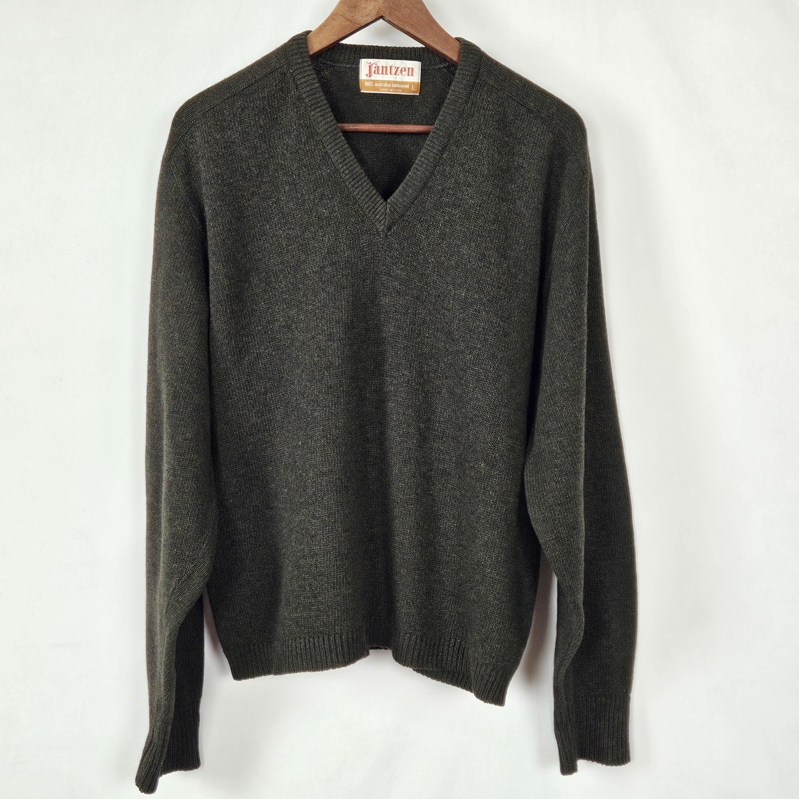 Vintage 1960’s Jantzen 100% Australian Lambswool Dark Green V Neck Sweater Large