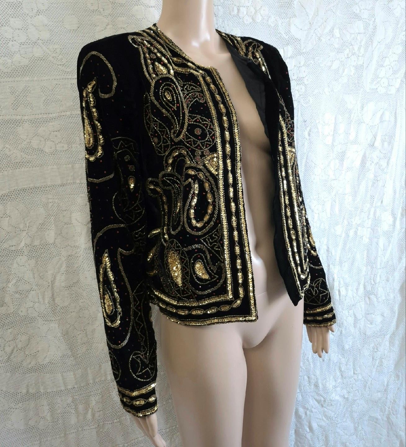 BLACK VELVET w/GOLD EMBROIDERY & BEADING Vintage 1980s BOHO GLAM JACKET M/L