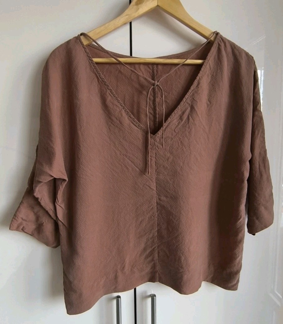 Funny vintage 100% cupro, like silk, brown blouse by Second Female, size M