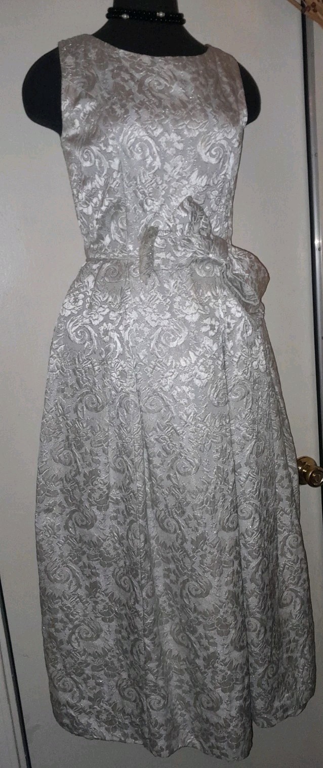 Vtg 50s 60s Jackie Sheath Brocade Silver Lurex Jacquard Bow Formal Dress Gown S