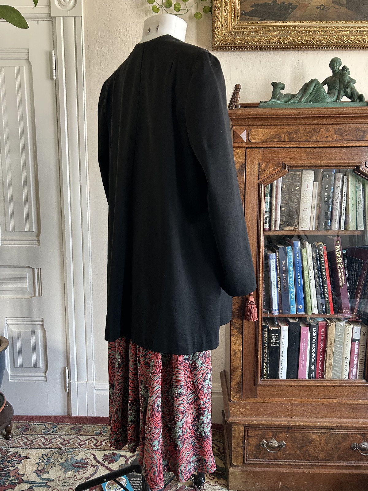 1940s Vintage Black Tailored Swing Coat Jacket Hand Lined Open Front Padded S/M
