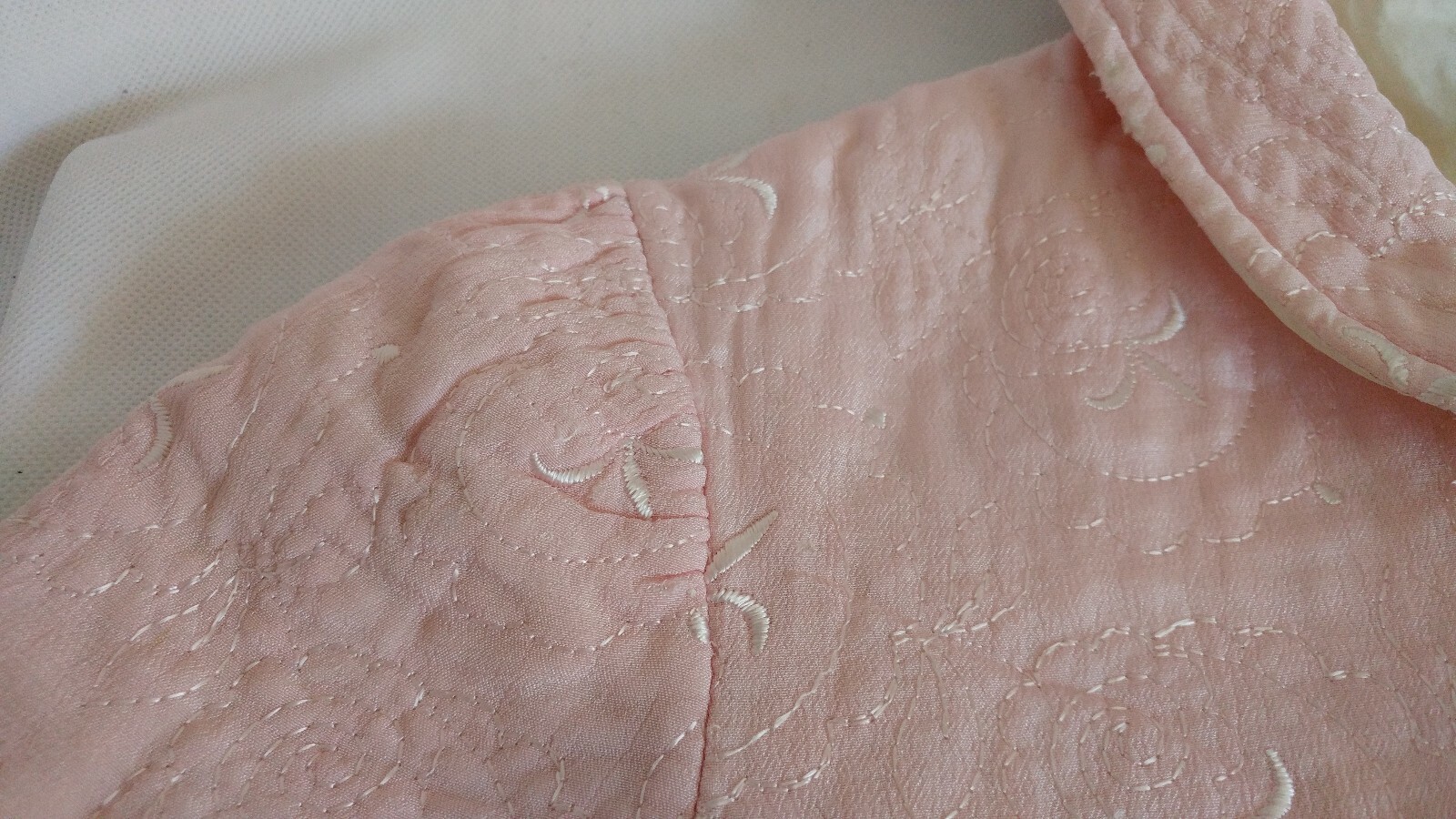Antique Silk Lined Bed Jacket Pink Quilted & Embroidered Lingerie 28-29in chest