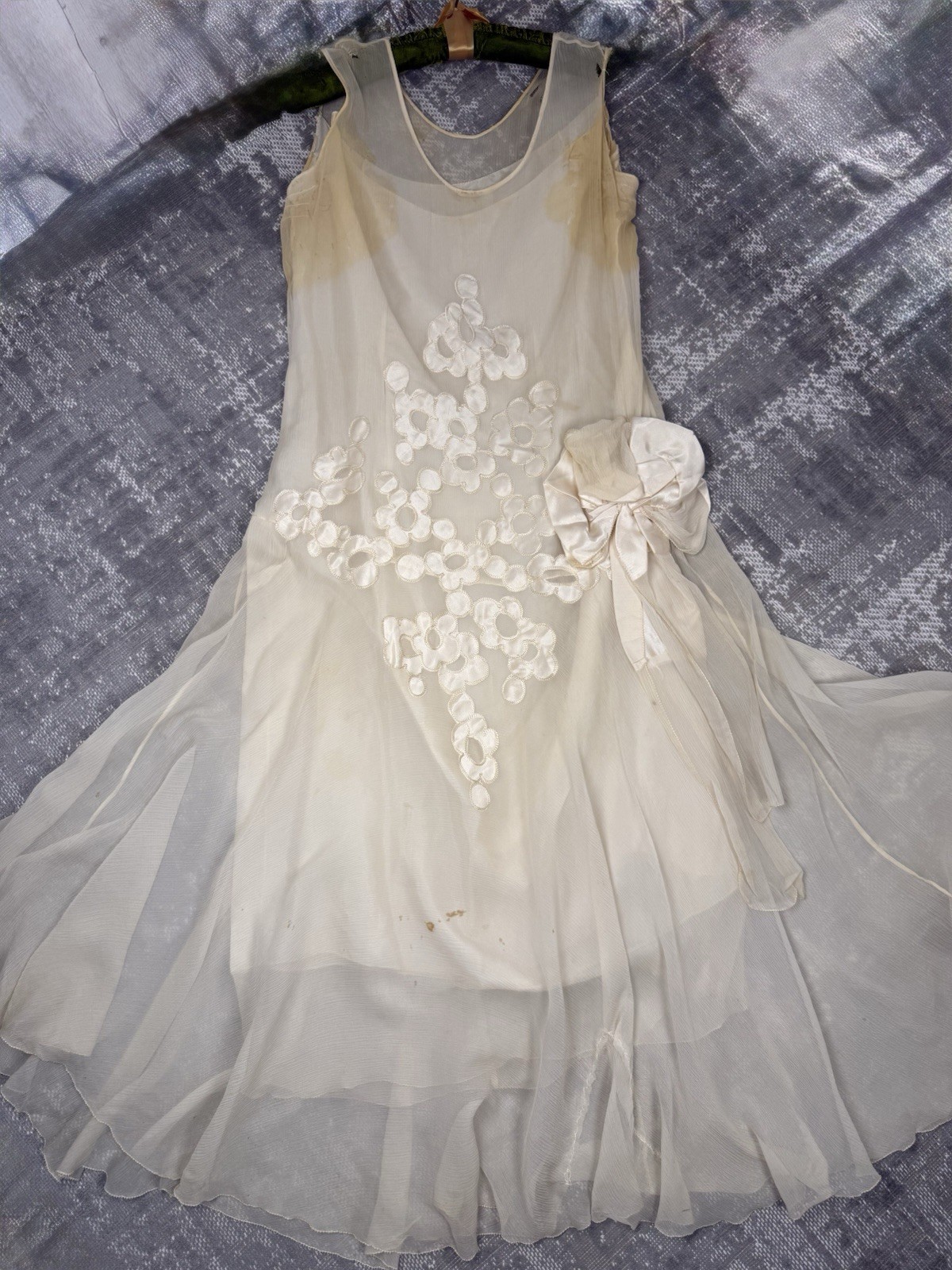 Vintage Antique 1920s Silk Flapper Wedding Dress Ivory Appliqué As-Is WOUNDED
