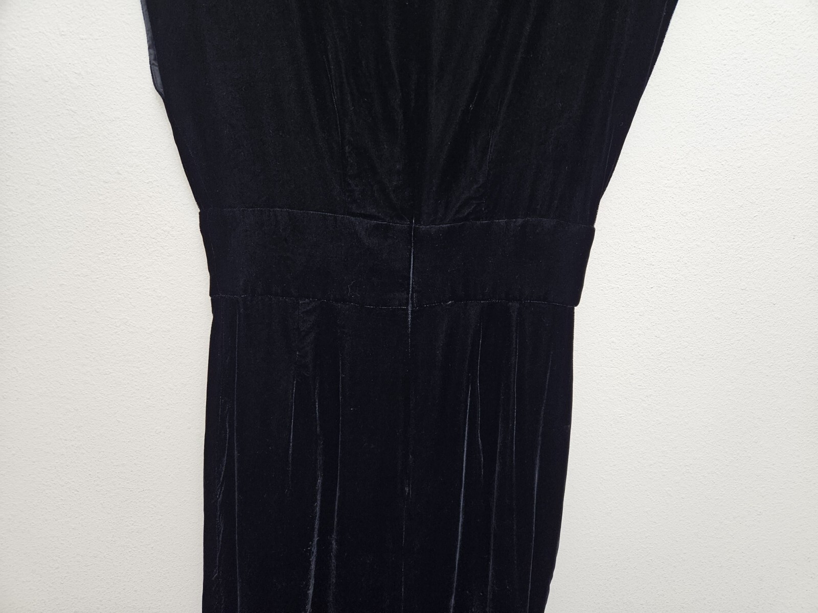 Vintage Solid Black Velvet Lloyd Williams Pencil Dress Small 6 Lined Sleeveless