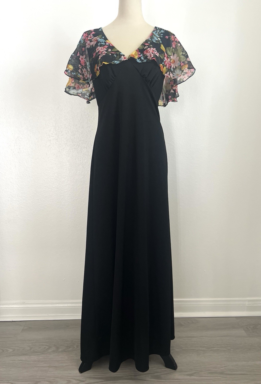 VINTAGE 1970s Empire Waist Maxi Dress Black Floral Size 14 Vtg 70s Boho Hippie