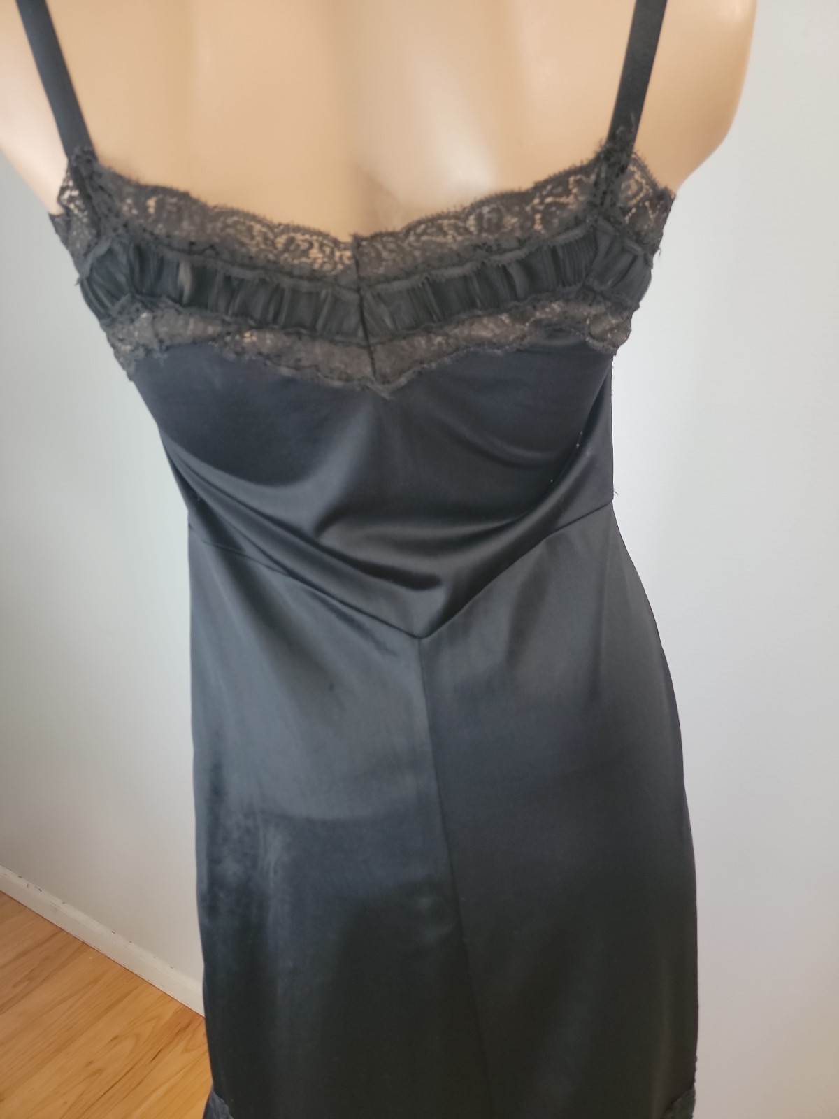 Vintage Charmode All Nylon Black Full Slip Pleat/Lace Det. Size 36 Tall