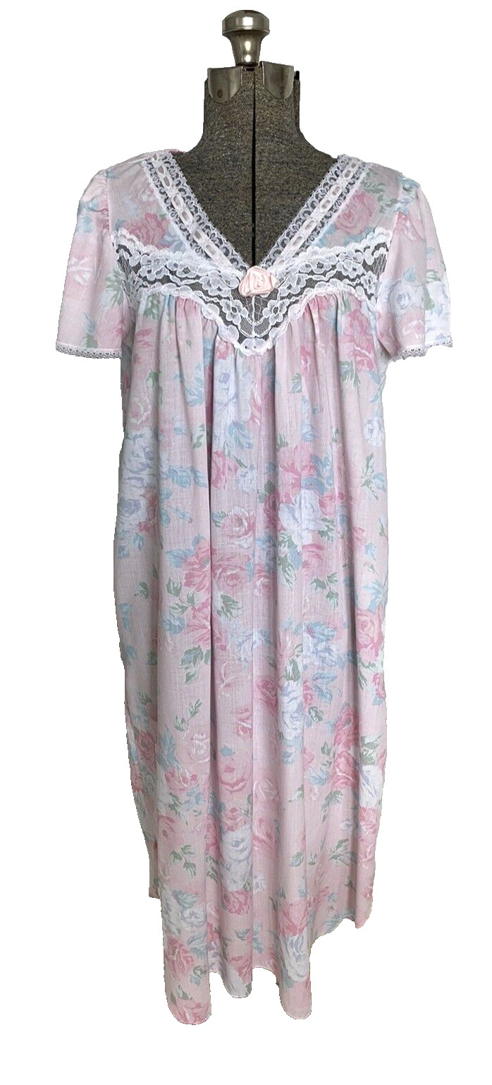 Vintage Miss Elaine Women&rsquo;s Floral Nightgown with Flutter Sleeves SZ M