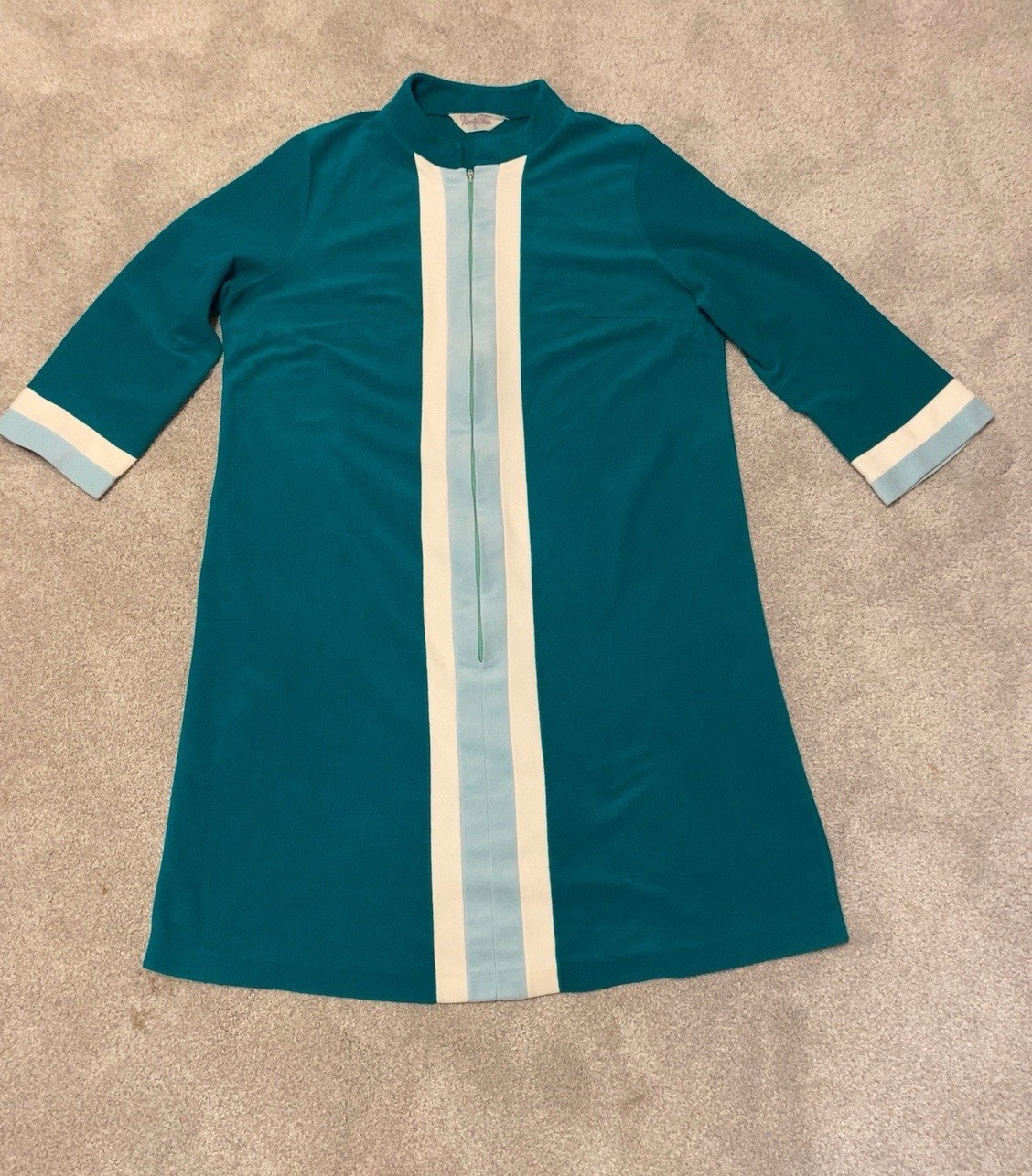 VTH Vanity Fair Turquoise Zip Front Housecoat Robe Size 38 Fits M Mod 60s 70