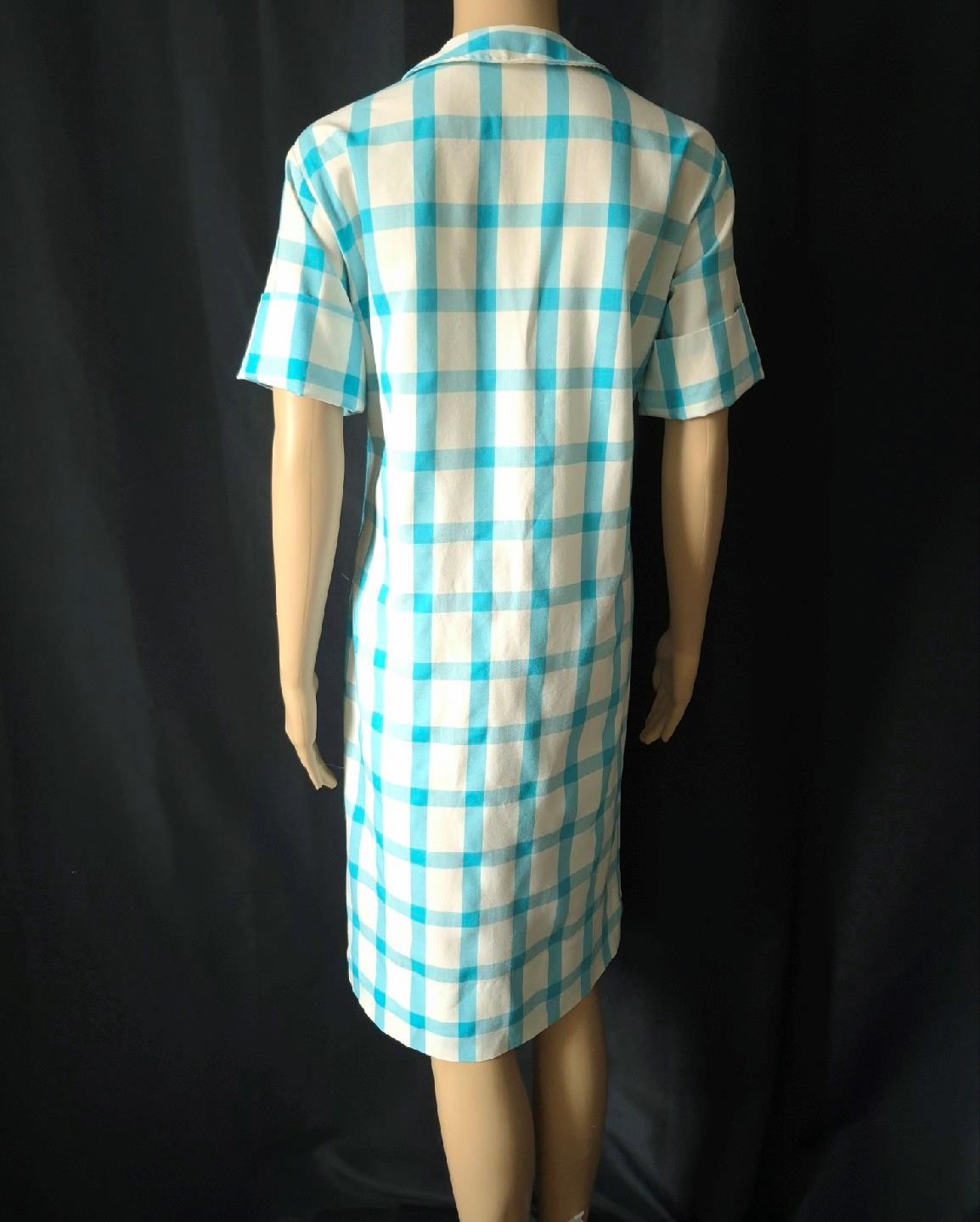 BLUE & WHITE WINDOWPANE 1960s Vintage Shift HOUSE DRESS – 40 inch waist