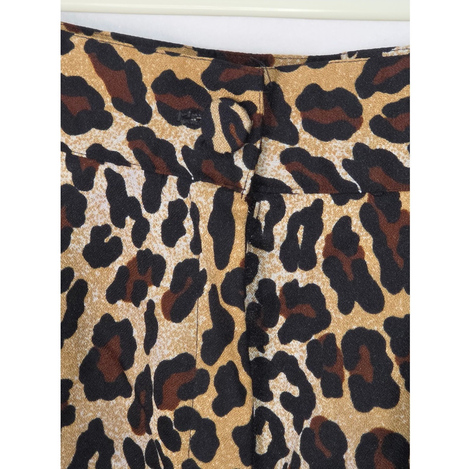 Vintage Leopard Print High Waisted Pleated Shorts Brown Tan Size 6 Made in USA